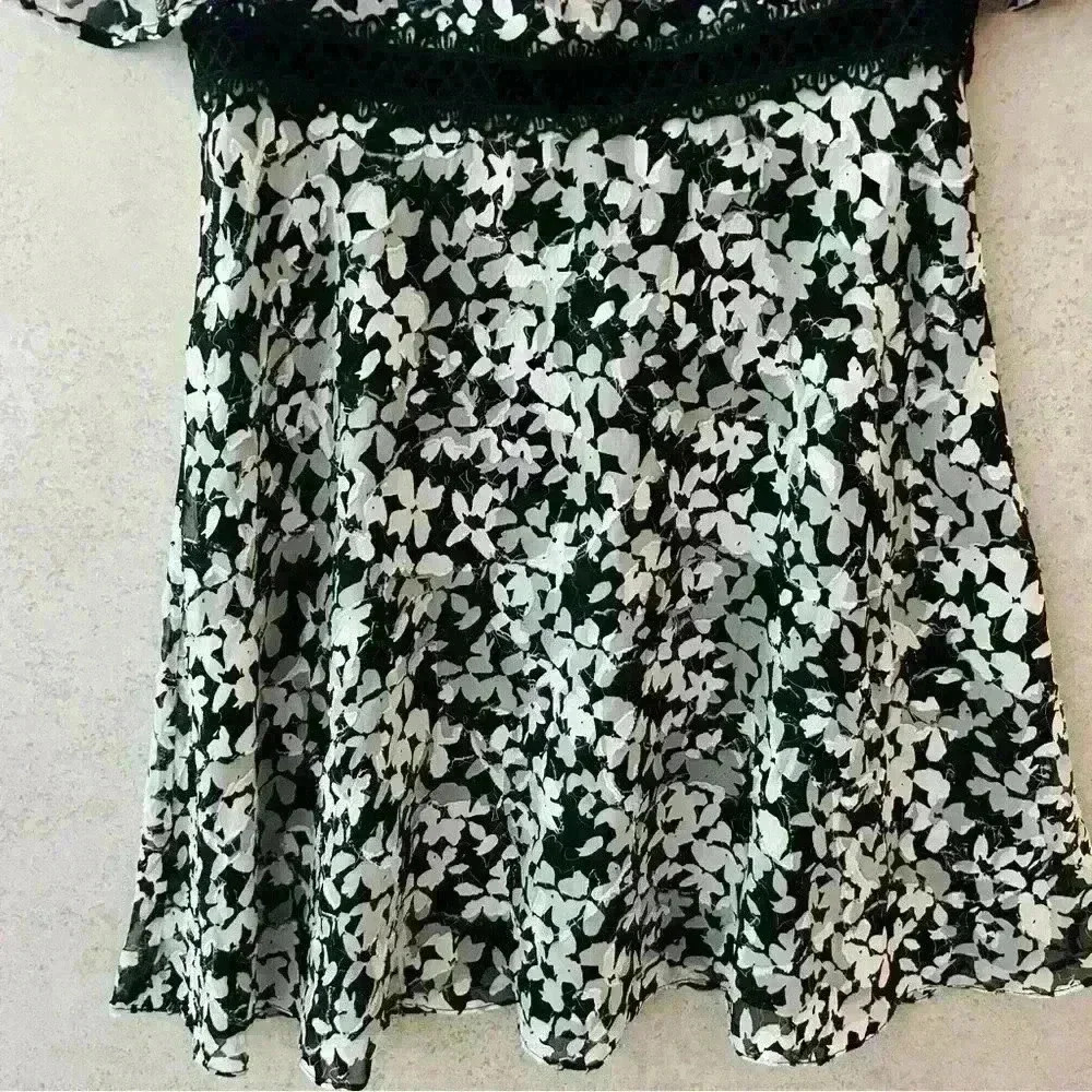 CECE MINI DRESS - Picture 5 of 8